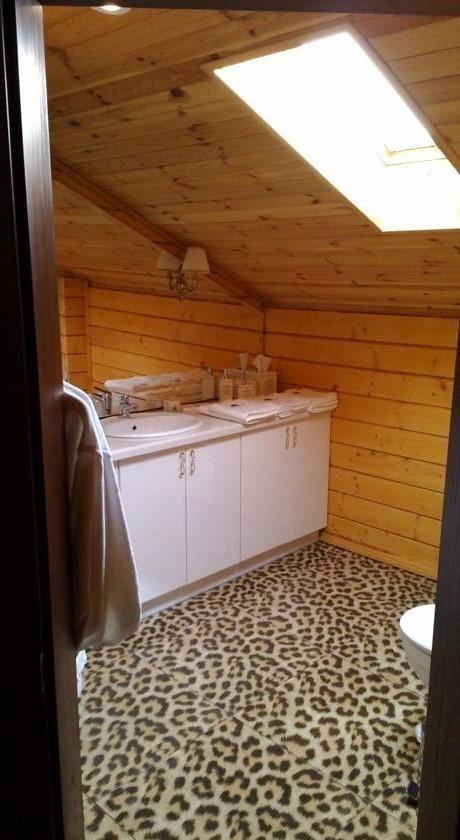 Комплекс Відпочинку Goldfіsh Сlub Guest House Babintsy Bilik gambar