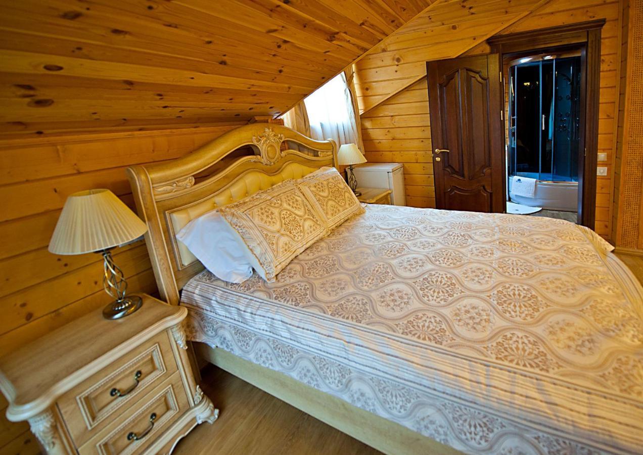 Комплекс Відпочинку Goldfіsh Сlub Guest House Babintsy Luaran gambar