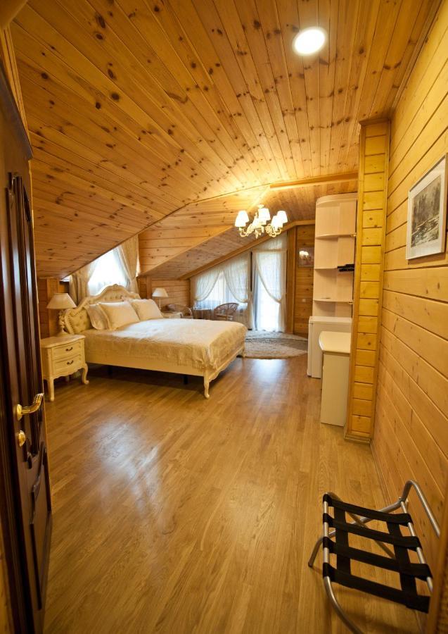 Комплекс Відпочинку Goldfіsh Сlub Guest House Babintsy Luaran gambar
